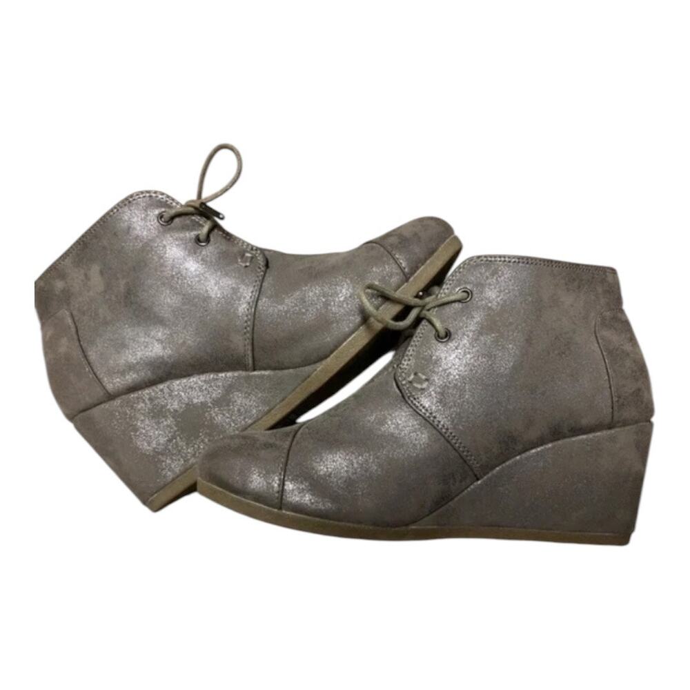 Toms Kala Metallic Taupe Lace Up Chukka Wedge Booties Size 10